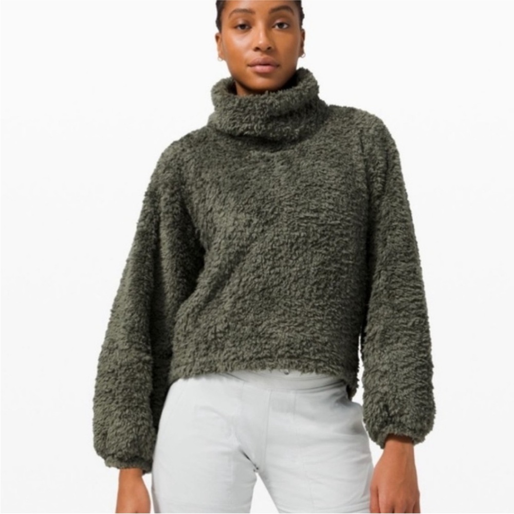 Lululemon Restore Warm Sherpa Pullover, Dark Green Size M/L